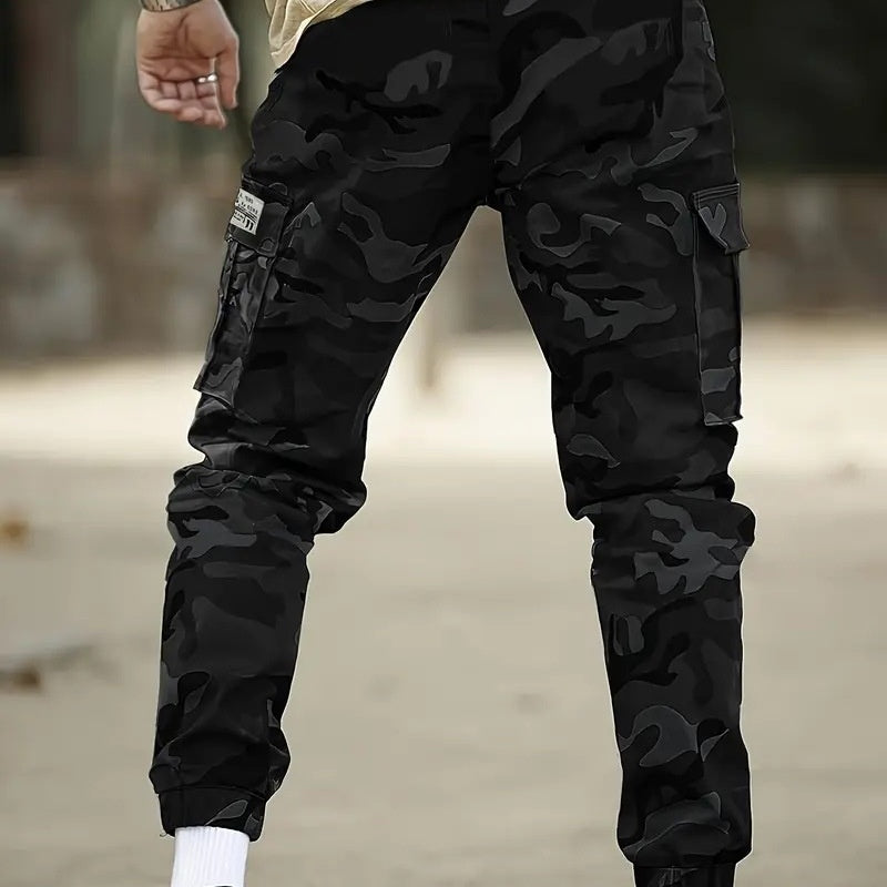 Roberto Men's Camouflage Cargo Pants
